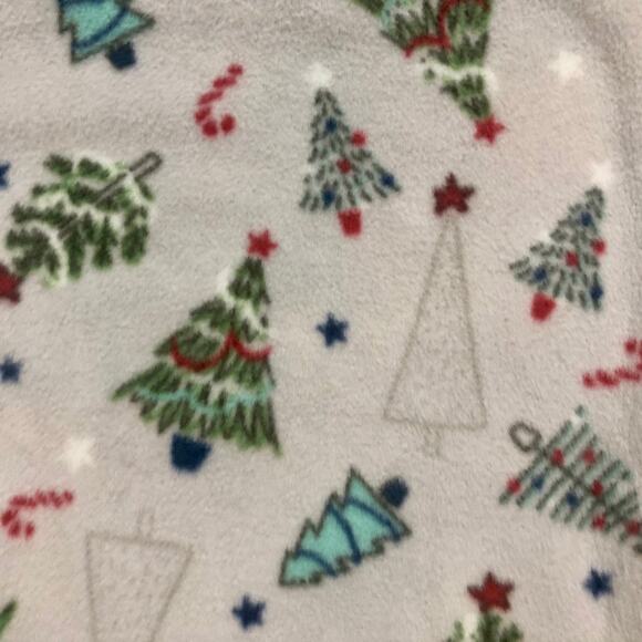 Holiday Family PJs Festive Trees One Piece - Size Medium - Picture 14 of 14